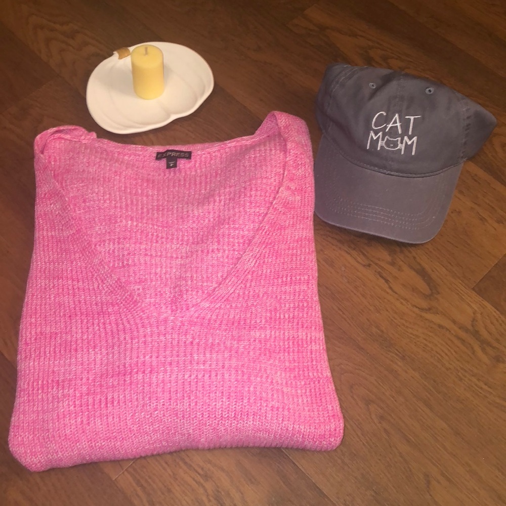 HOT PINK EXPRESS OVERSIZED SWEATER